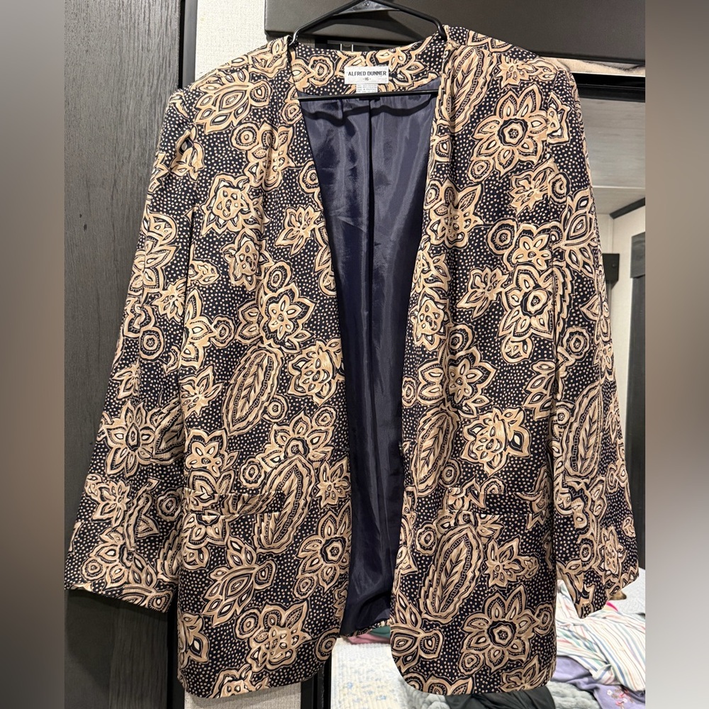 Alfred Dunner Navy and Tan Floral-Pattern Open Blazer